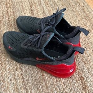 COPY - Airmax 270 size 9.5 M. Great condition.